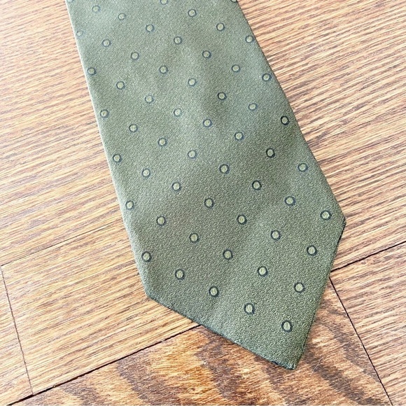 Paul Fredrick | 100% Italian Silk Hand Tailored Tie - Picture 5 of 5